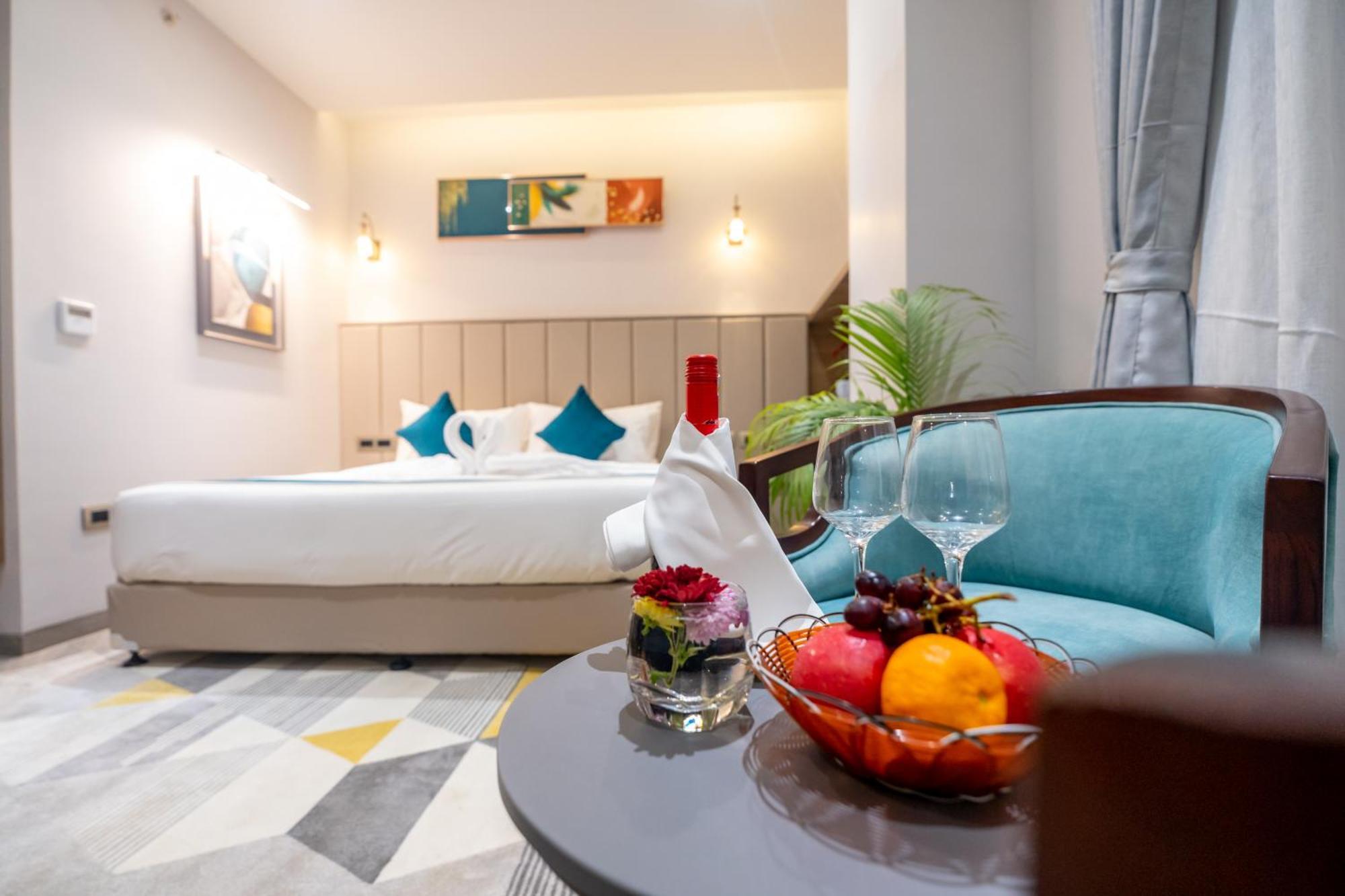 De Crown Inn Jogikuti Екстериор снимка