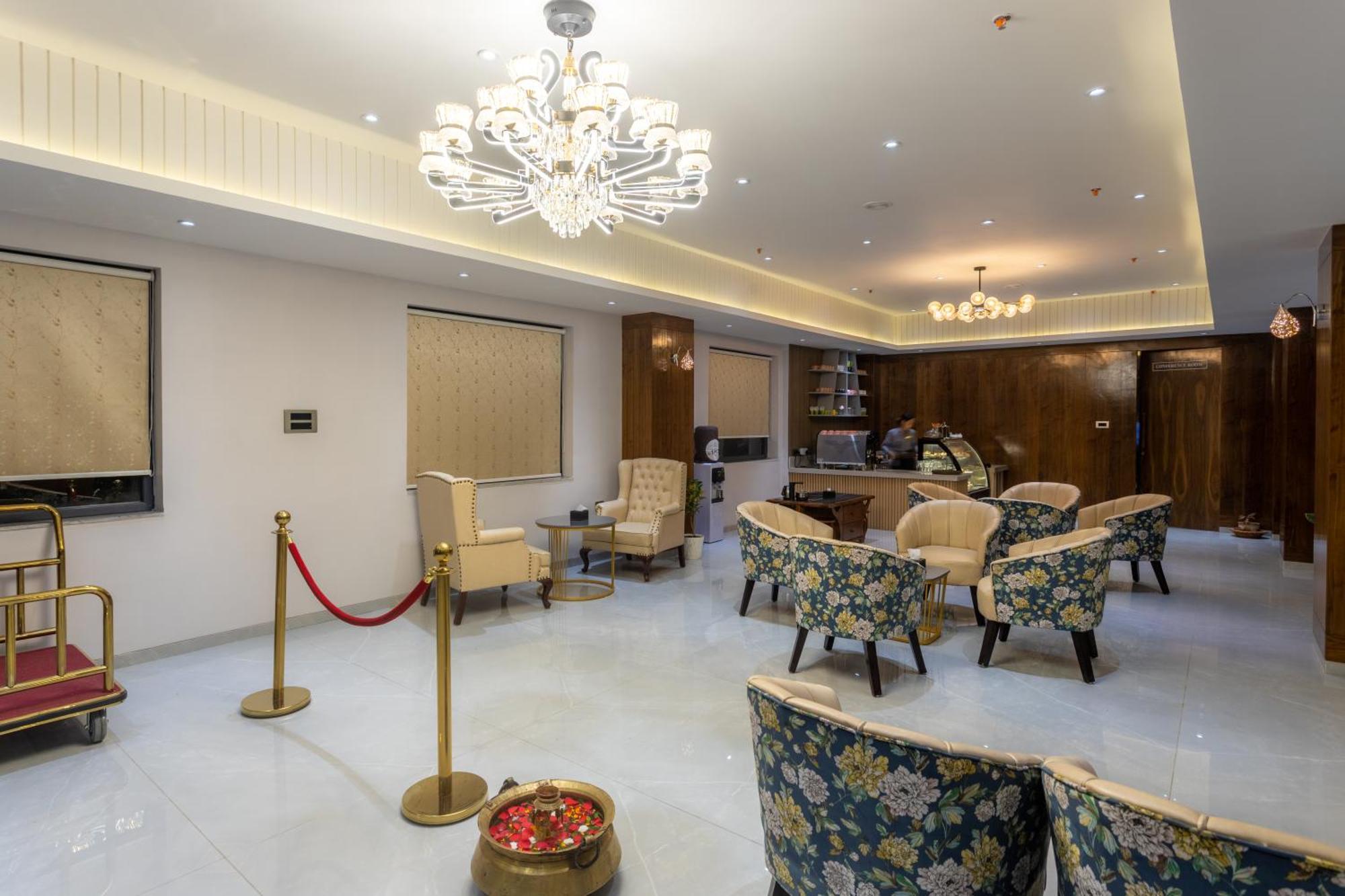 De Crown Inn Jogikuti Екстериор снимка